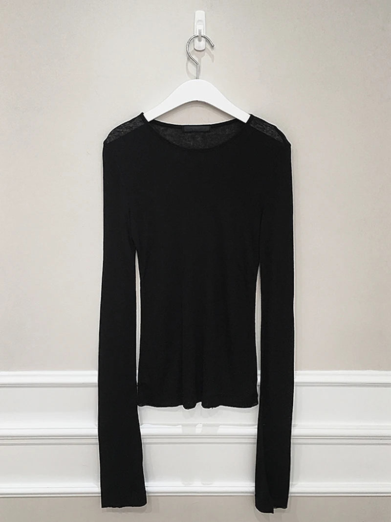 Effortless Allure Women T-Shirt - EleganceGeek